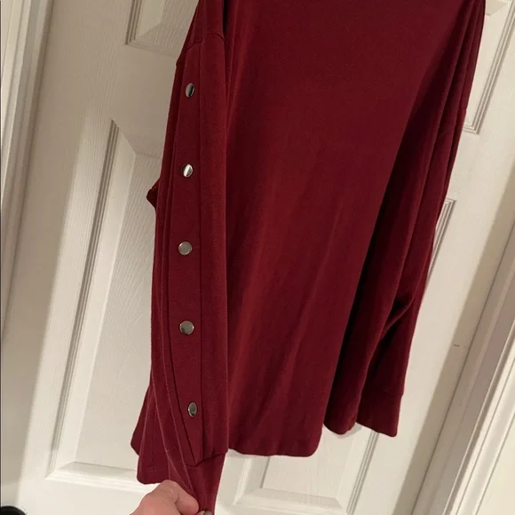 LANE BRYANT long sleeved turtle neck with faux button sleeeves - Picture 2 of 4